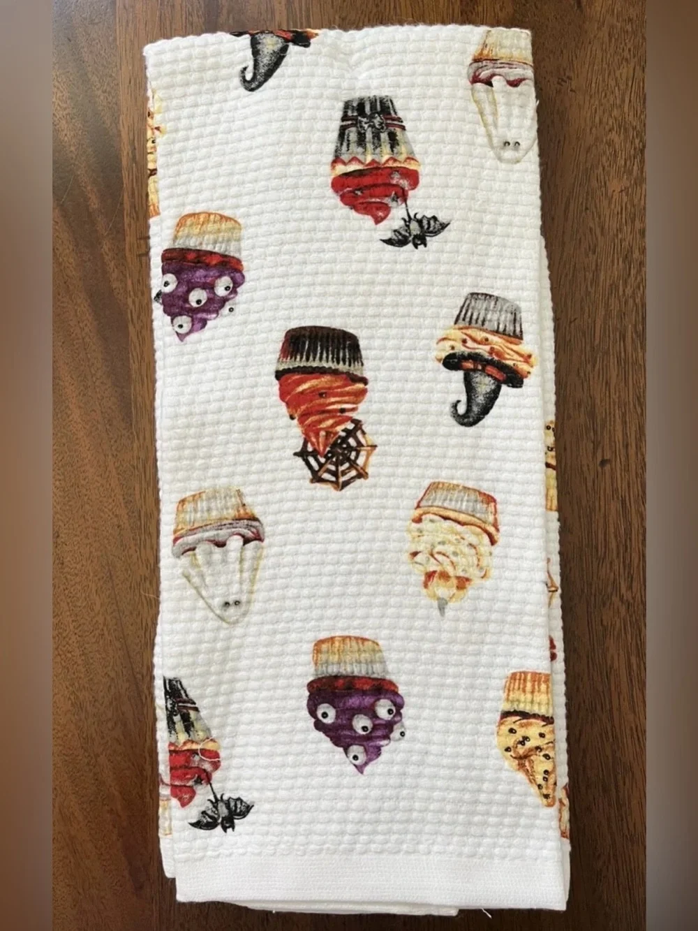 New Set of 4 KitchenAid Hand Kitchen Dish Towel Spooky Halloween Cupcakes
